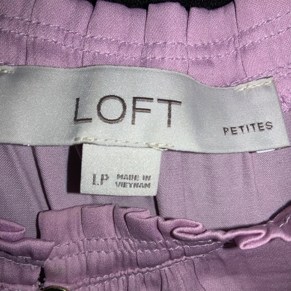 Loft pink ruffle keyhole neckline top sz LP flutter cap sleeve curved hem - Picture 4 of 5